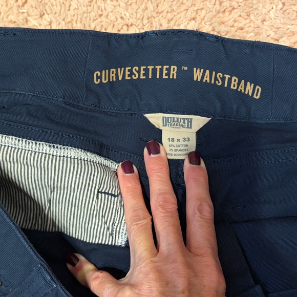 Duluth Trading Navy Women’s Utility Work Pants Curvesetter Waistband Size 18x33 - Picture 6 of 14